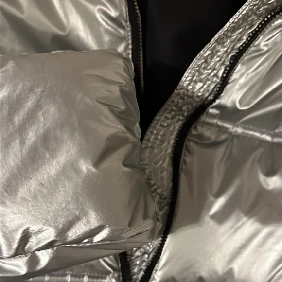 Zara Silver Women's cropped Puffer Jacket - Picture 5 of 8